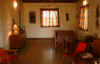 C's house-salon.jpg (265079 bytes)