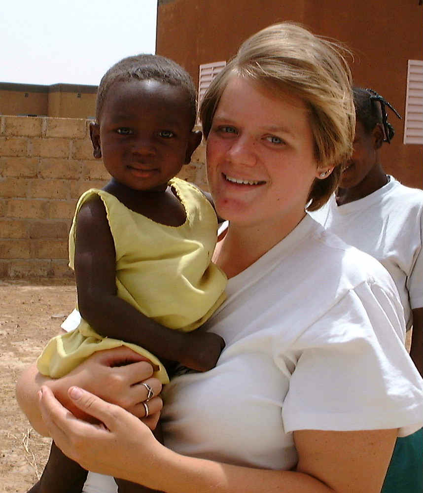 kristen & baby.JPG (134542 bytes)